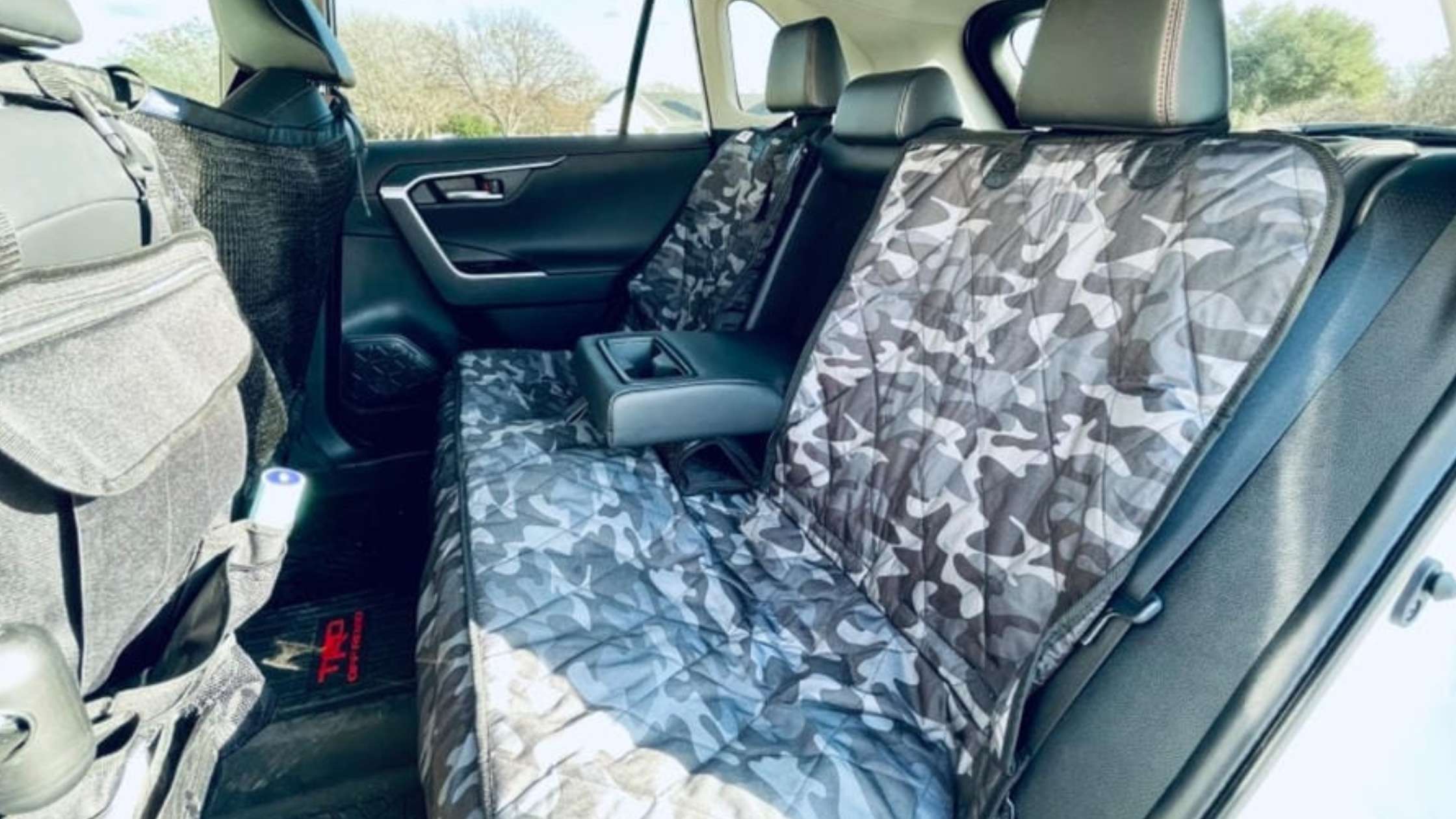 Do Split-Fold Seat Liners Work with All Cars? A Practical Guide for Pet Owners