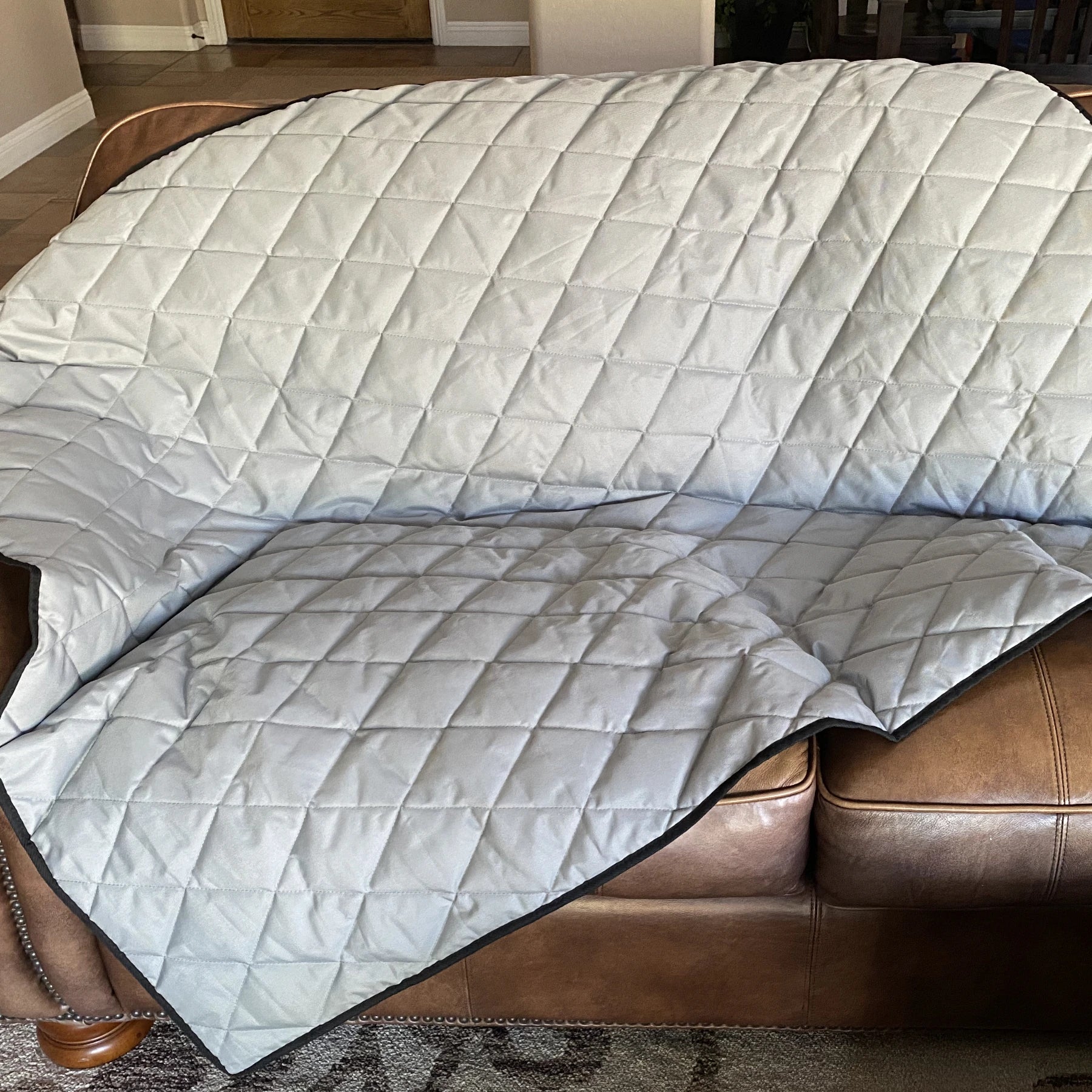 Heavy duty deals blankets for dogs