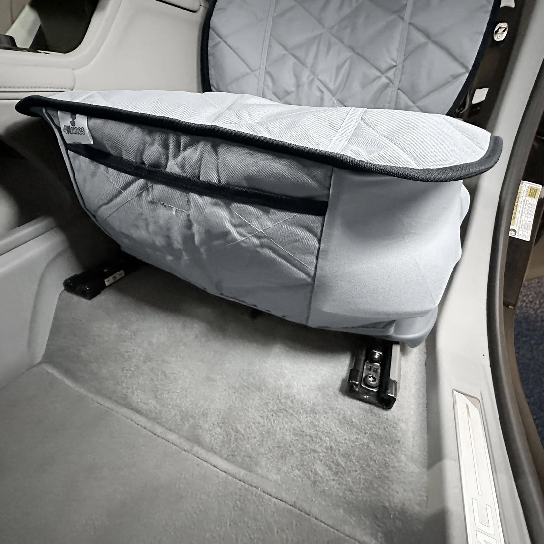 4Knines Front Seat Cover Front Pocket